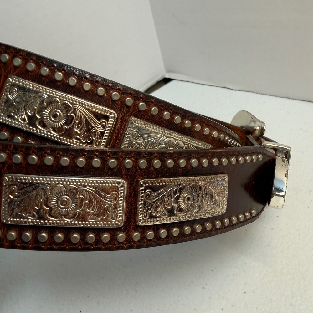Nocona Belt Co Silver Overlay Conches Floral Embossed Metal Rawhide Belt 42 - Picture 11 of 16